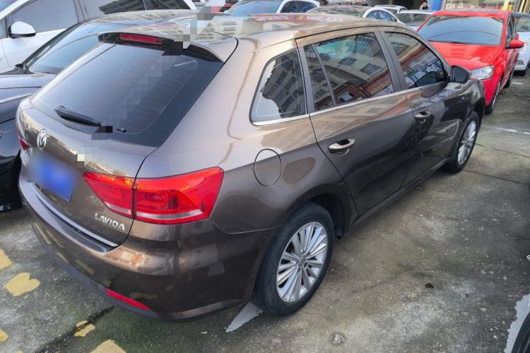 Used Volkswagen Gran Lavida 2013 1.6L Manual Comfort Model Exterior 5