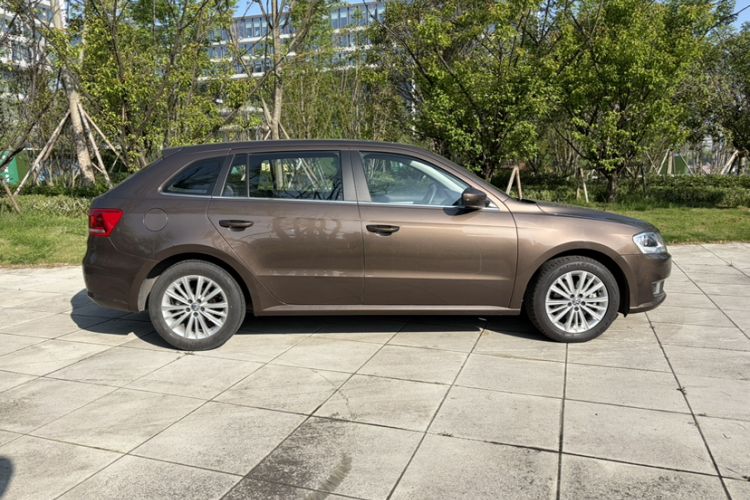 Used Volkswagen Gran Lavida 2013 1.6L Automatic Comfort Model Exterior 5