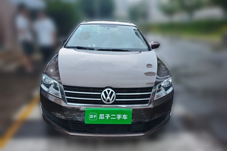 Used Volkswagen Gran Lavida 2013 1.6L Automatic Fashion Model Front