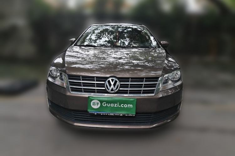 Used Volkswagen Gran Lavida 2013 1.6L Automatic Fashion Model Front