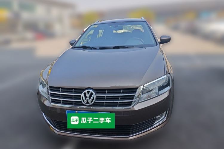 Used Volkswagen Gran Lavida 2013 1.6L Manual Comfort Model Front