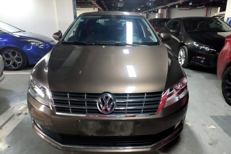 Used Volkswagen Gran Lavida 2013 1.6L Manual Comfort Model Front