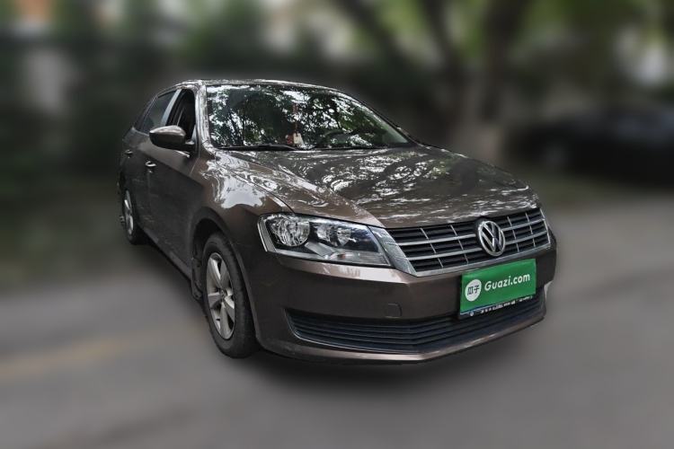 Used Volkswagen Gran Lavida 2013 1.6L Automatic Fashion Model Front Right 45 Deg