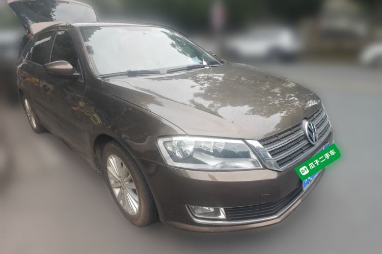 Used Volkswagen Gran Lavida 2013 1.6L Automatic Comfort Model Front Right 45 Deg
