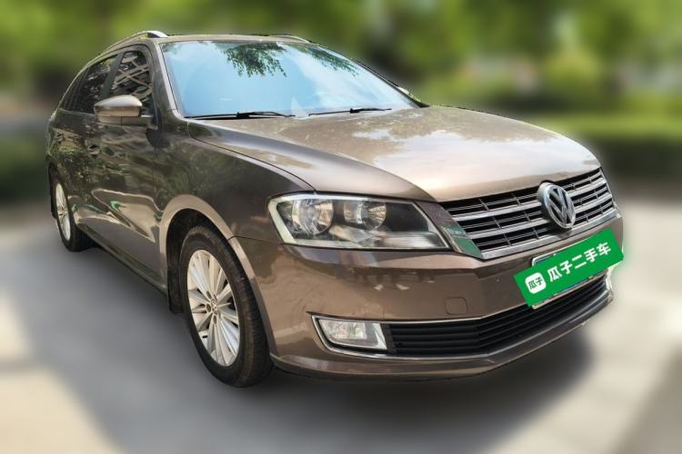 Used Volkswagen Gran Lavida 2013 1.6L Automatic Comfort Model Front Right 45 Deg