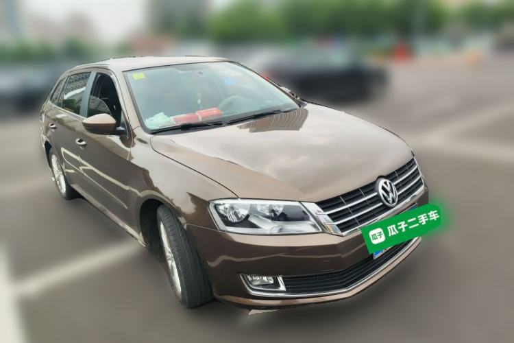 Used Volkswagen Gran Lavida 2013 1.6L Automatic Comfort Model Front Right 45 Deg