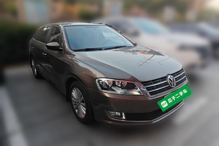 Used Volkswagen Gran Lavida 2013 1.6L Automatic Comfort Model Front Right 45 Deg