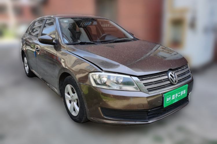 Used Volkswagen Gran Lavida 2013 1.6L Automatic Fashion Model Front Right 45 Deg