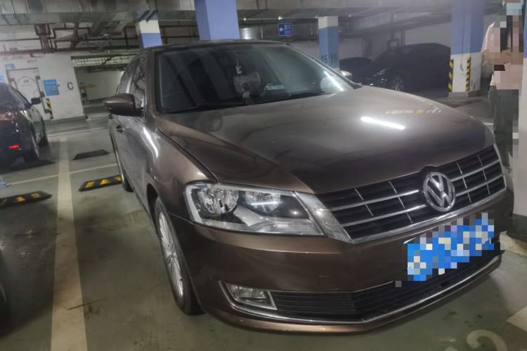 Used Volkswagen Gran Lavida 2013 1.6L Automatic Comfort Model Front Right 45 Deg