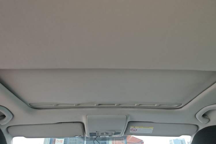 Used Volkswagen Gran Lavida 2013 1.4 TSI Automatic Comfort Model Headliner