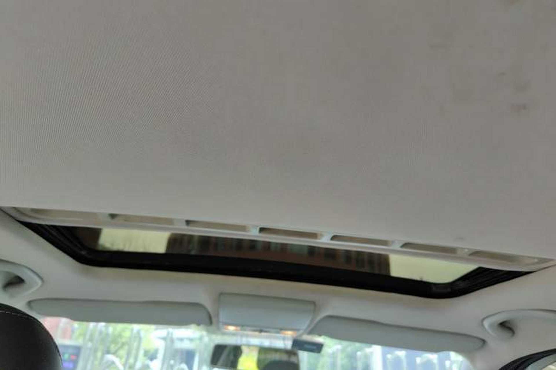 Used Volkswagen Gran Lavida 2013 1.4 TSI Manual Comfort Model Headliner