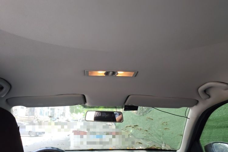 Used Volkswagen Gran Lavida 2013 1.6L Automatic Fashion Model Headliner