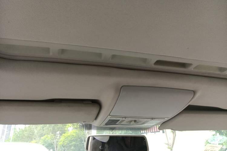 Used Volkswagen Gran Lavida 2013 1.4 TSI Automatic Comfort Model Headliner