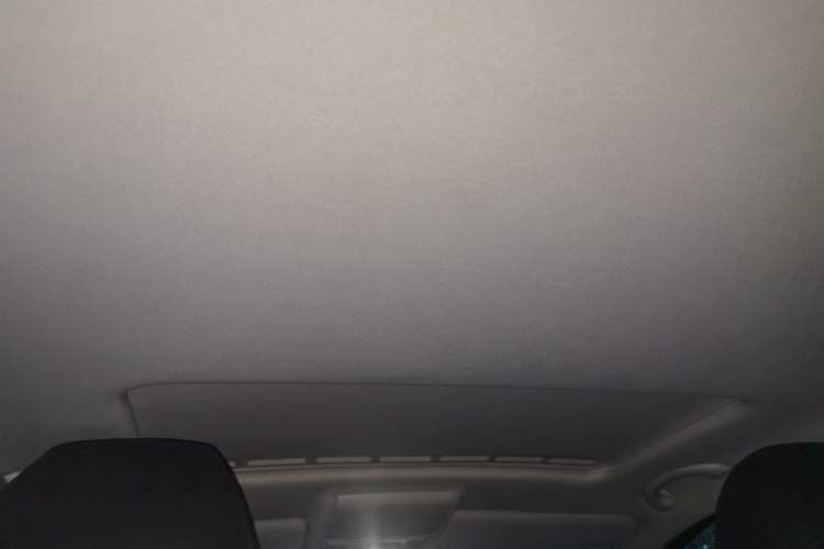 Used Volkswagen Gran Lavida 2013 1.6L Automatic Comfort Model Headliner