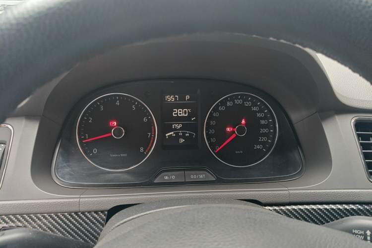 Used Volkswagen Gran Lavida 2013 1.6L Automatic Comfort Model Instrument Cluster
