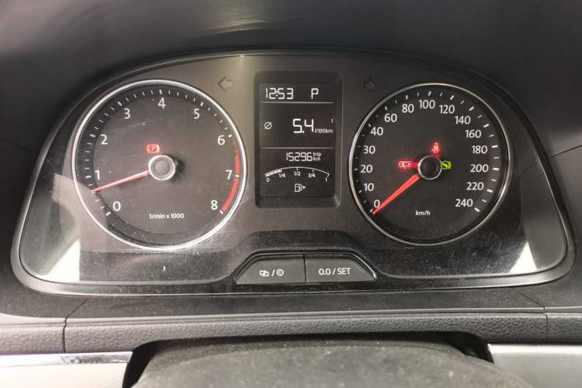 Used Volkswagen Gran Lavida 2013 1.4 TSI Automatic Luxury Model Instrument Cluster