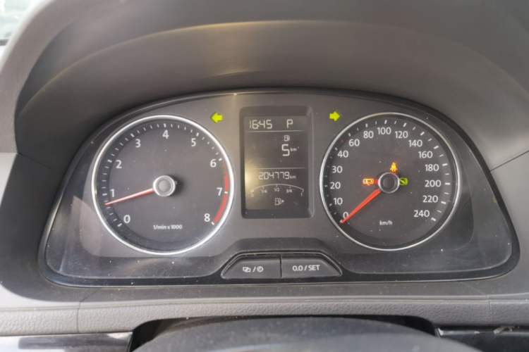 Used Volkswagen Gran Lavida 2013 1.6L Automatic Comfort Model Instrument Cluster