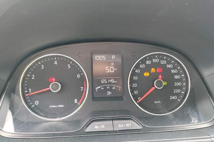 Used Volkswagen Gran Lavida 2013 1.6L Automatic Comfort Model Instrument Cluster