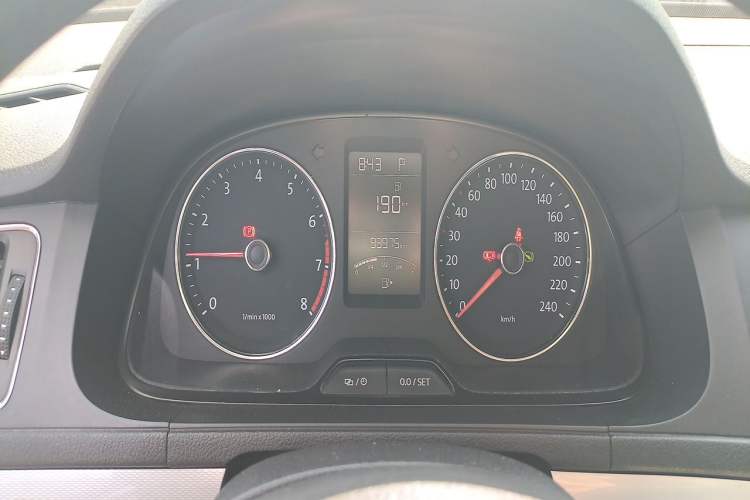 Used Volkswagen Gran Lavida 2013 1.6L Automatic Comfort Model Instrument Cluster