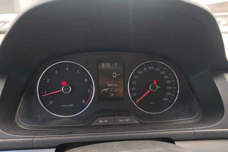 Used Volkswagen Gran Lavida 2013 1.6L Automatic Comfort Model Instrument Cluster