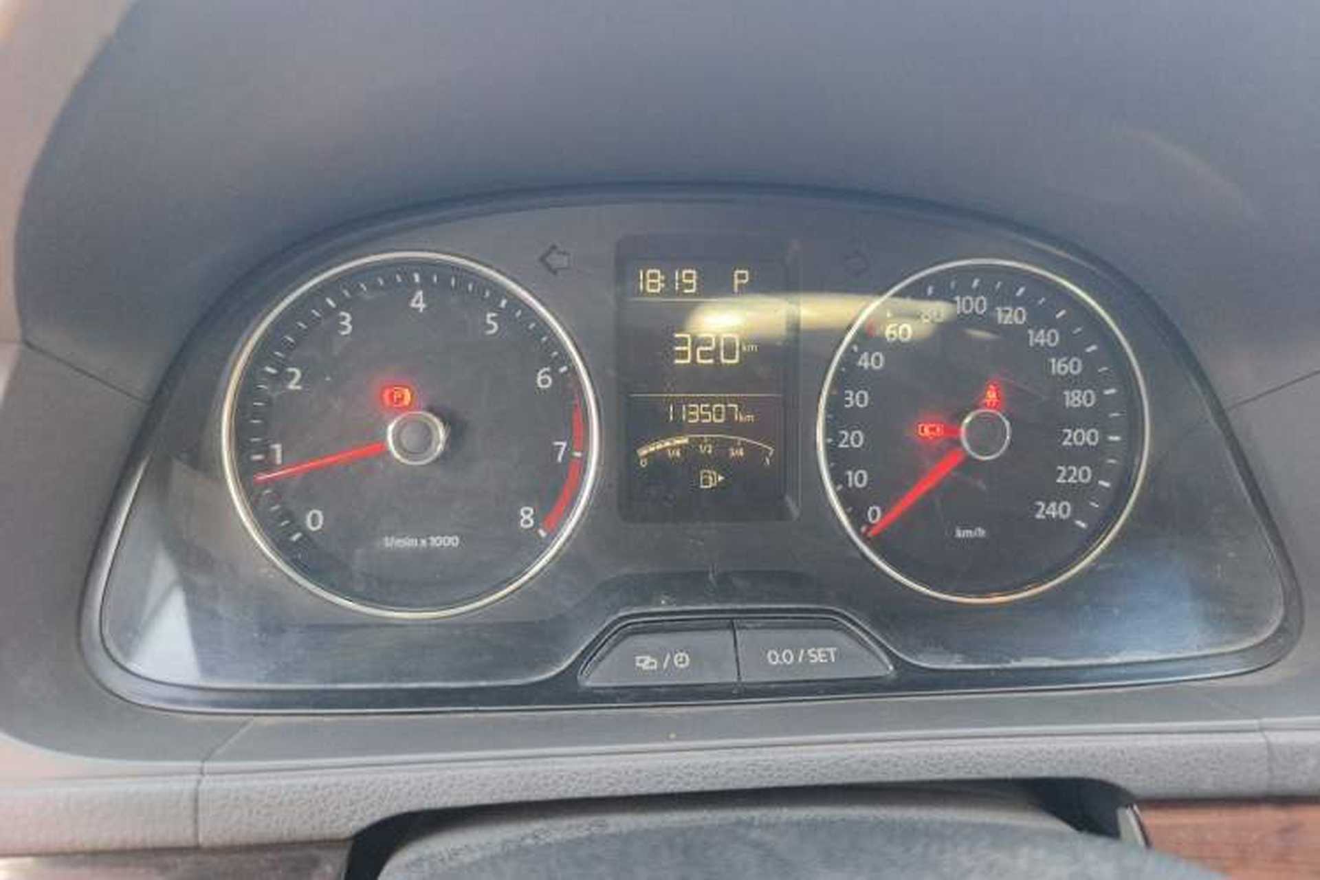 Used Volkswagen Gran Lavida 2013 1.4 TSI Automatic Comfort Model Instrument Cluster