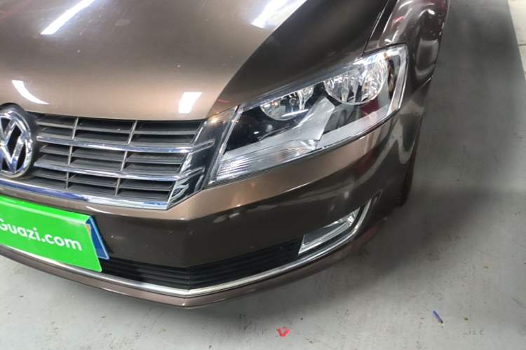 Used Volkswagen Gran Lavida 2013 1.6L Manual Comfort Model Left Front Headlight
