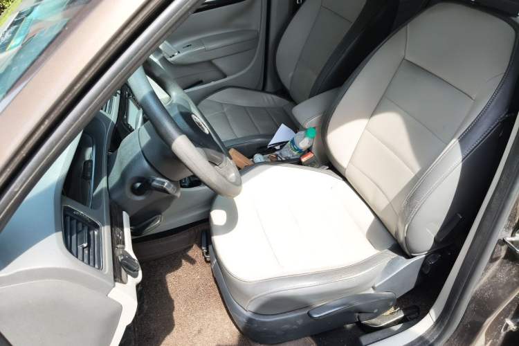 Used Volkswagen Gran Lavida 2013 1.6L Automatic Comfort Model Left Front Seat