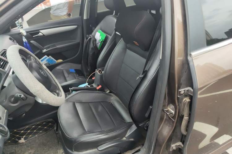 Used Volkswagen Gran Lavida 2013 1.6L Automatic Comfort Model Left Front Seat