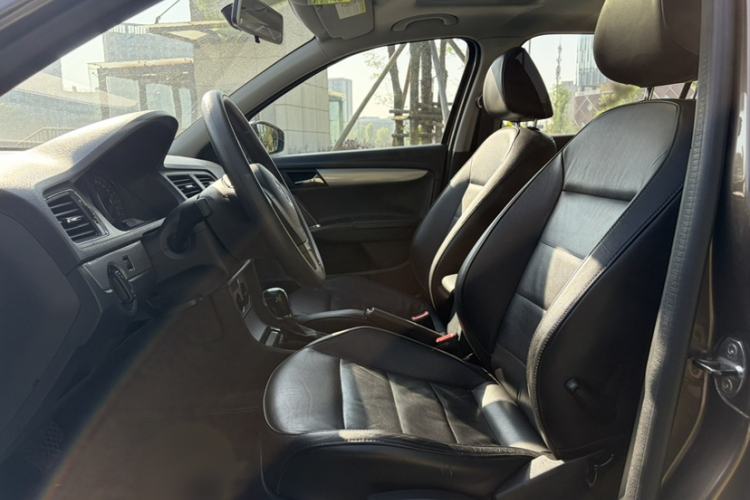 Used Volkswagen Gran Lavida 2013 1.6L Automatic Comfort Model Left Front Seat