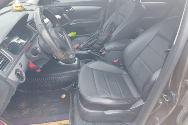 Used Volkswagen Gran Lavida 2013 1.6L Manual Comfort Model Left Front Seat