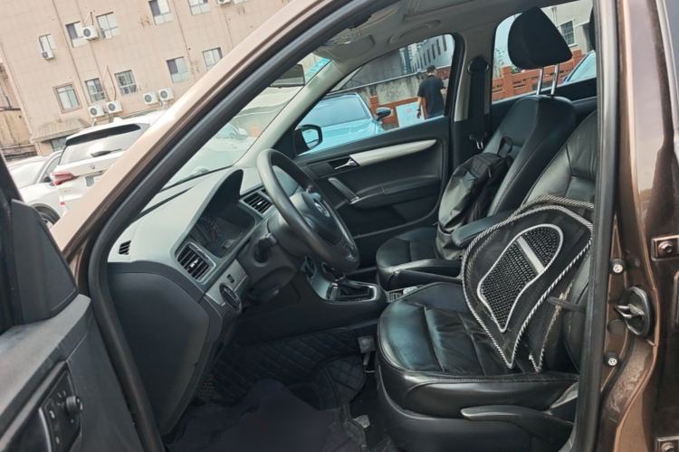 Used Volkswagen Gran Lavida 2013 1.6L Automatic Comfort Model Left Front Seat