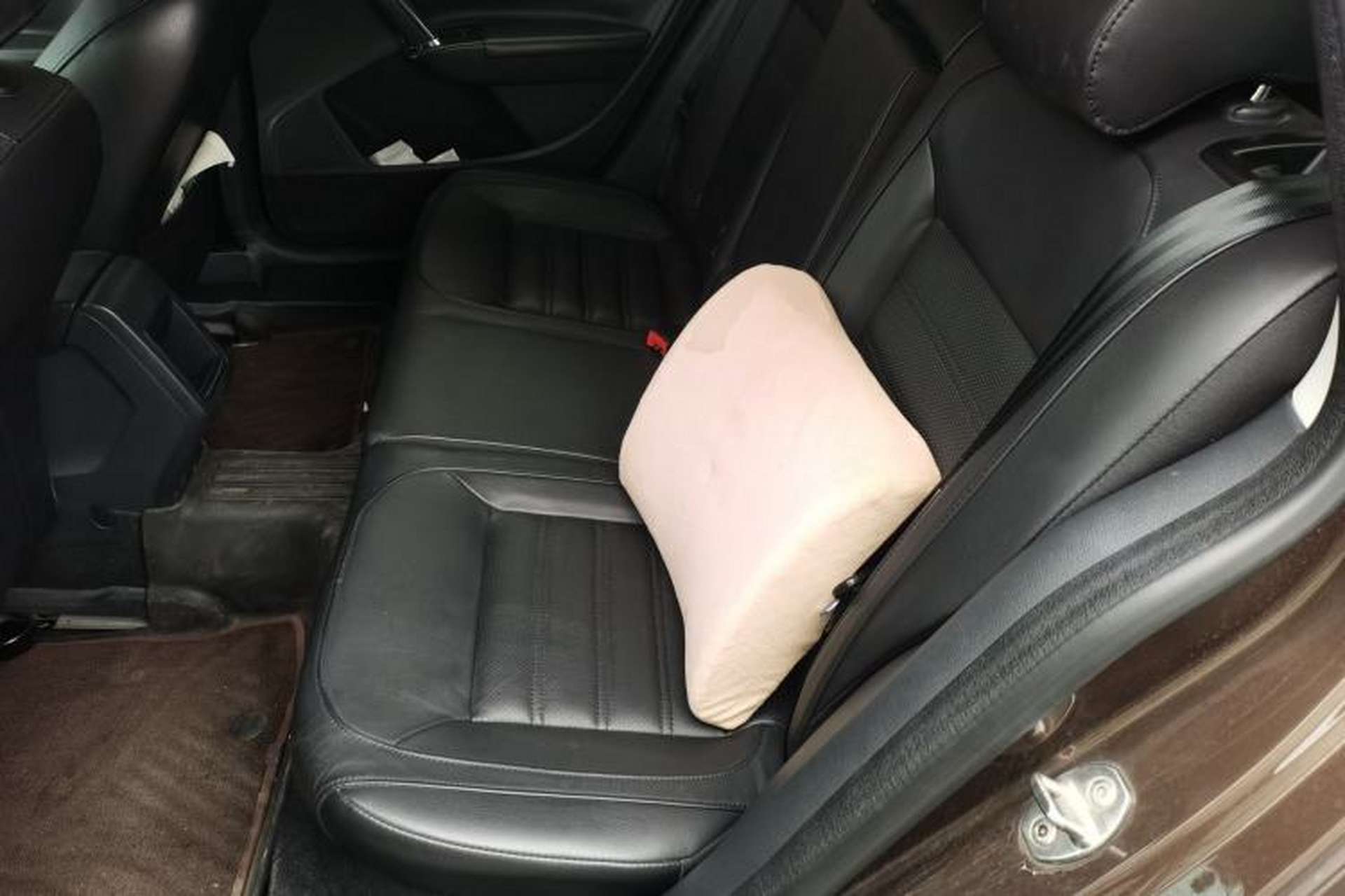 Used Volkswagen Gran Lavida 2013 1.4 TSI Automatic Luxury Model Left Rear Seat