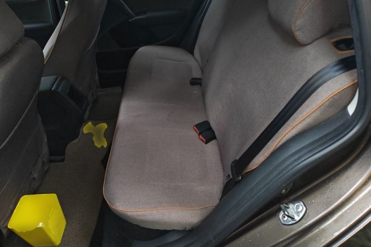 Used Volkswagen Gran Lavida 2013 1.6L Automatic Fashion Model Left Rear Seat