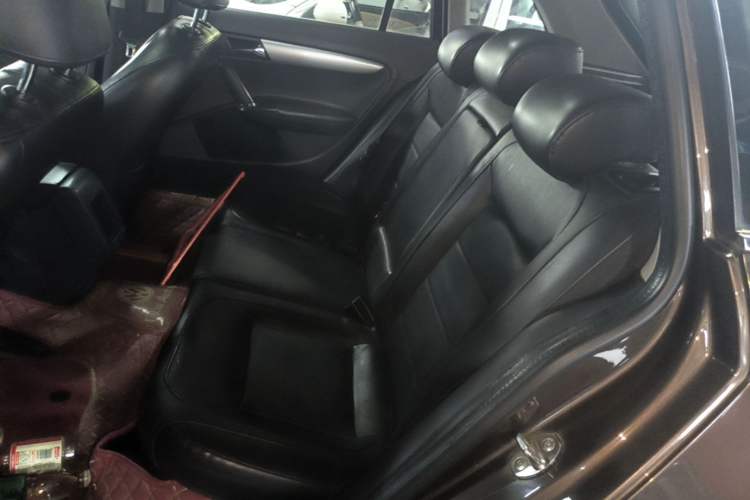 Used Volkswagen Gran Lavida 2013 1.6L Manual Comfort Model Left Rear Seat