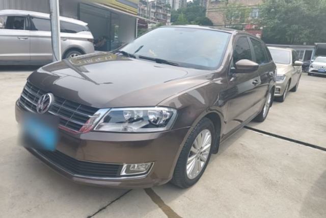 Used Volkswagen Gran Lavida 2013 1.6L Manual Comfort Model