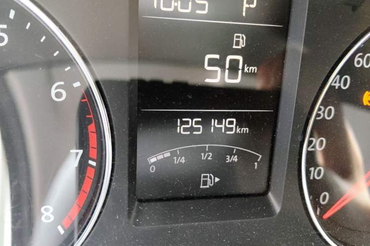 Used Volkswagen Gran Lavida 2013 1.6L Automatic Comfort Model Odometer Close Up