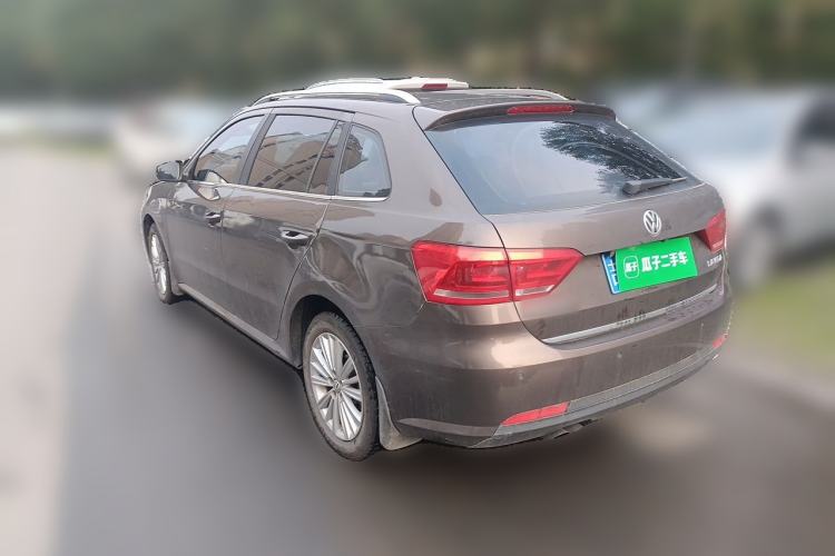 Used Volkswagen Gran Lavida 2013 1.4 TSI Automatic Comfort Model Rear Left 45 Deg