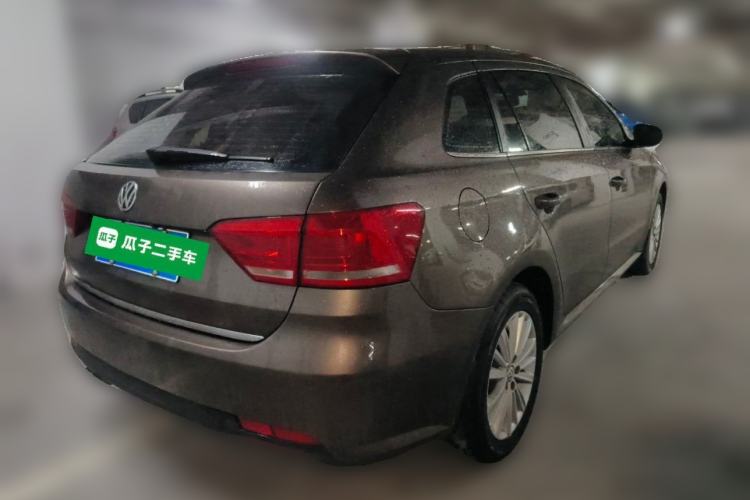 Used Volkswagen Gran Lavida 2013 1.4 TSI Automatic Comfort Model Rear Right 45 Deg