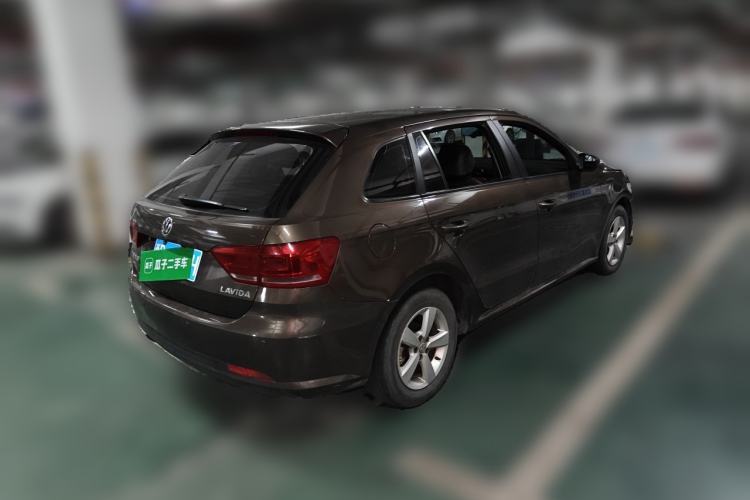 Used Volkswagen Gran Lavida 2013 1.6L Manual Fashion Model Rear Right 45 Deg