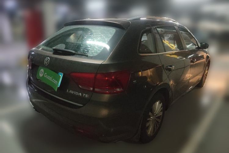 Used Volkswagen Gran Lavida 2013 1.4 TSI Automatic Comfort Model Rear Right 45 Deg