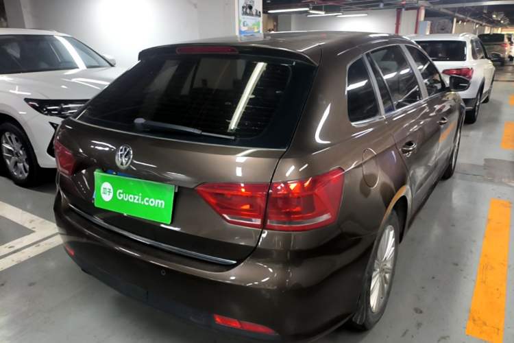 Used Volkswagen Gran Lavida 2013 1.6L Manual Comfort Model Rear Right 45 Deg