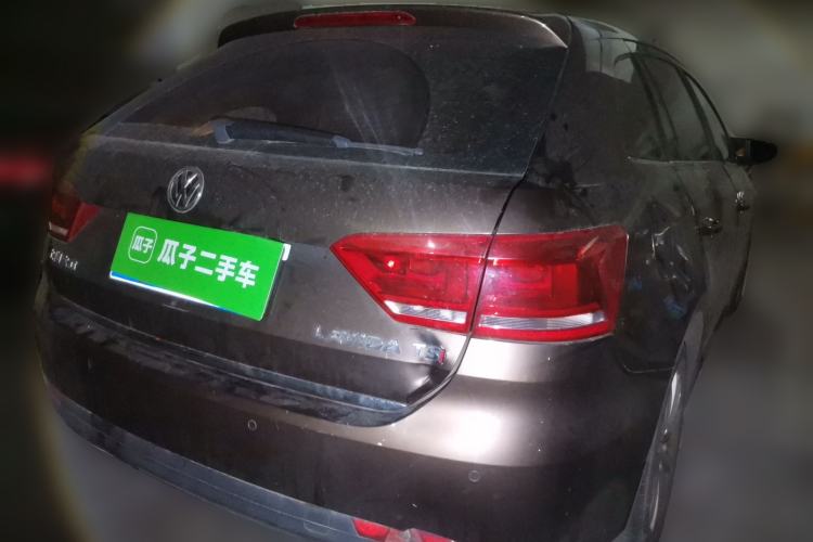 Used Volkswagen Gran Lavida 2013 1.4 TSI Manual Comfort Model Rear Right 45 Deg