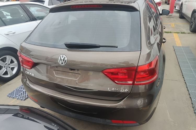 Used Volkswagen Gran Lavida 2013 1.6L Automatic Fashion Model Rear