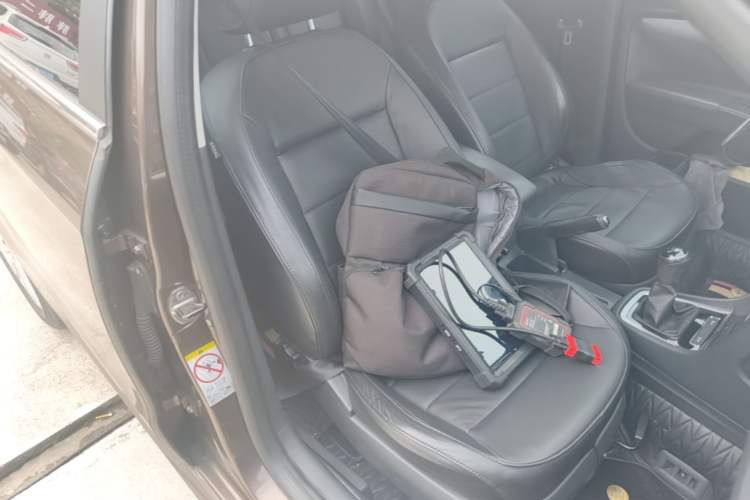 Used Volkswagen Gran Lavida 2013 1.6L Manual Comfort Model Right Front Seat