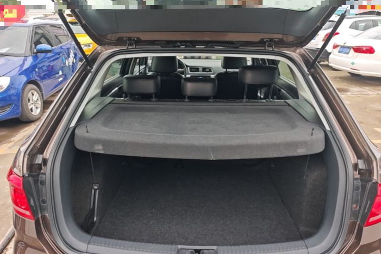 Used Volkswagen Gran Lavida 2013 1.4 TSI Automatic Comfort Model Trunk