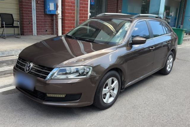 Used Volkswagen Gran Lavida 2013 1.6L Automatic Fashion Model