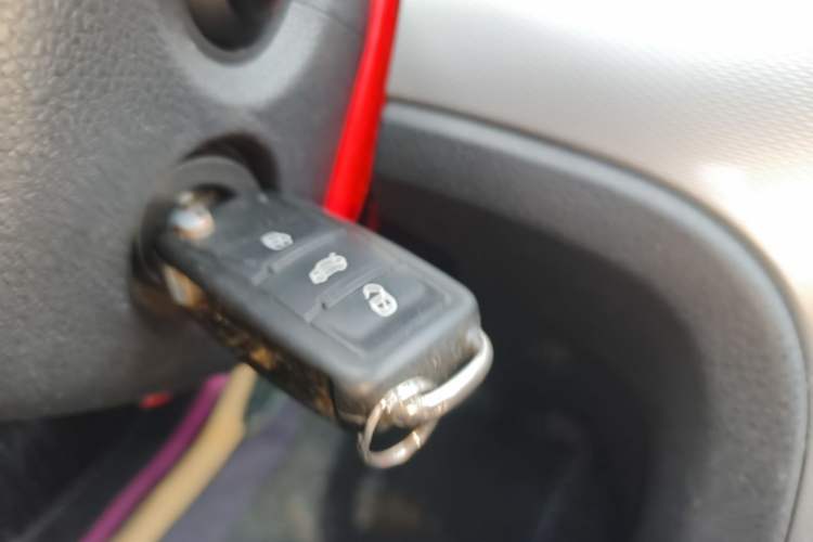 Used Volkswagen Gran Lavida 2013 1.6L Manual Comfort Model Vehicle Key