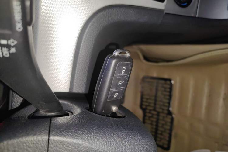 Used Volkswagen Gran Lavida 2013 1.6L Automatic Comfort Model Vehicle Key