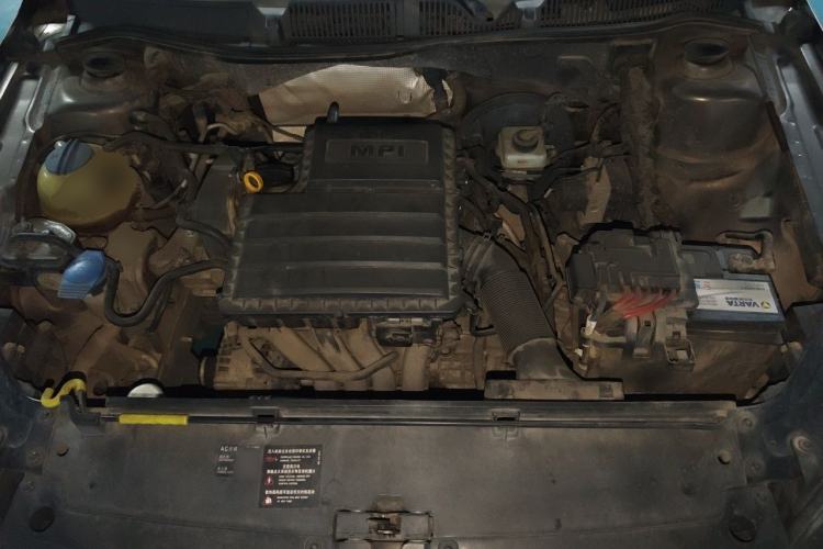 Used Volkswagen Gran Lavida 2013 1.6L Automatic Comfort Model Engine Bay