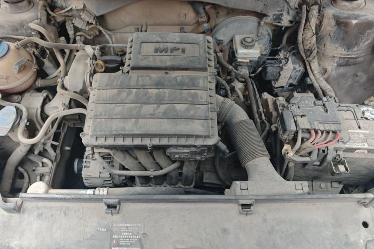Used Volkswagen Gran Lavida 2013 1.6L Automatic Comfort Model Engine Bay